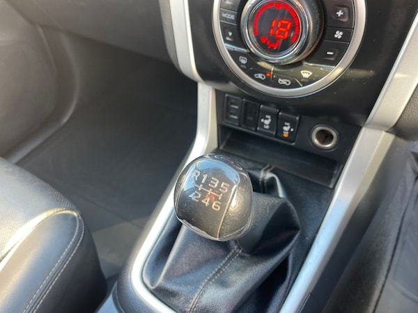 Used Isuzu D-Max 2018 for sale - 73620691: Photo 29