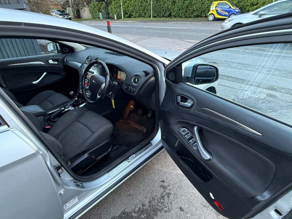 Used Ford Mondeo 2009 for sale - 77408649: Photo 8