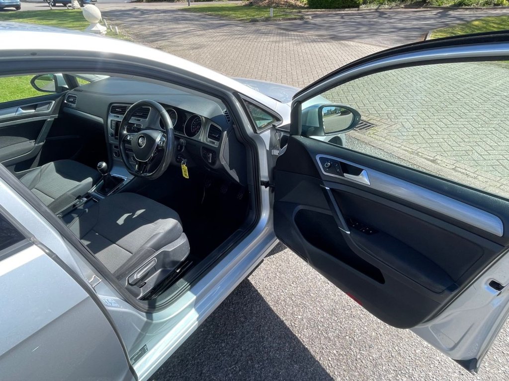 Used Volkswagen Golf 2014 for sale - 77226894: Photo 22