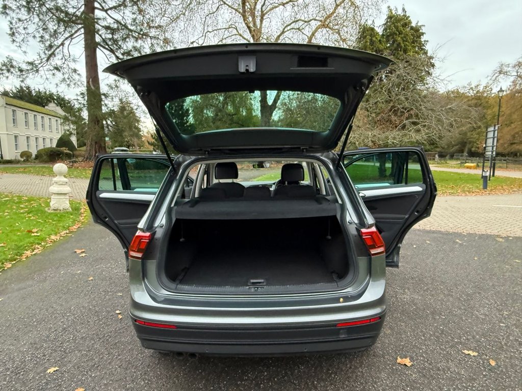 Used Volkswagen Tiguan 2016 for sale - 76546830: Photo 18