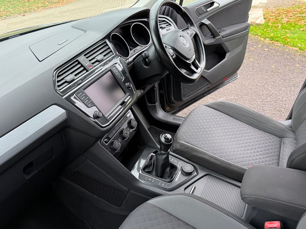 Used Volkswagen Tiguan 2016 for sale - 76546830: Photo 23