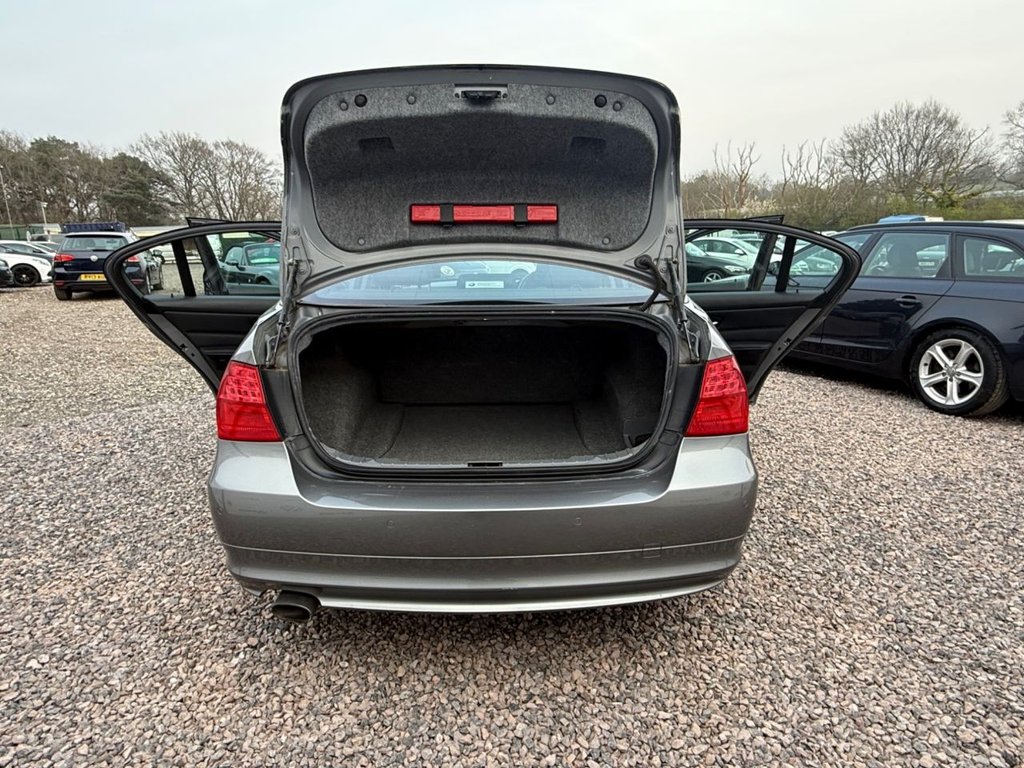 Used BMW 3 Series 2010 for sale - 77995367: Photo 15