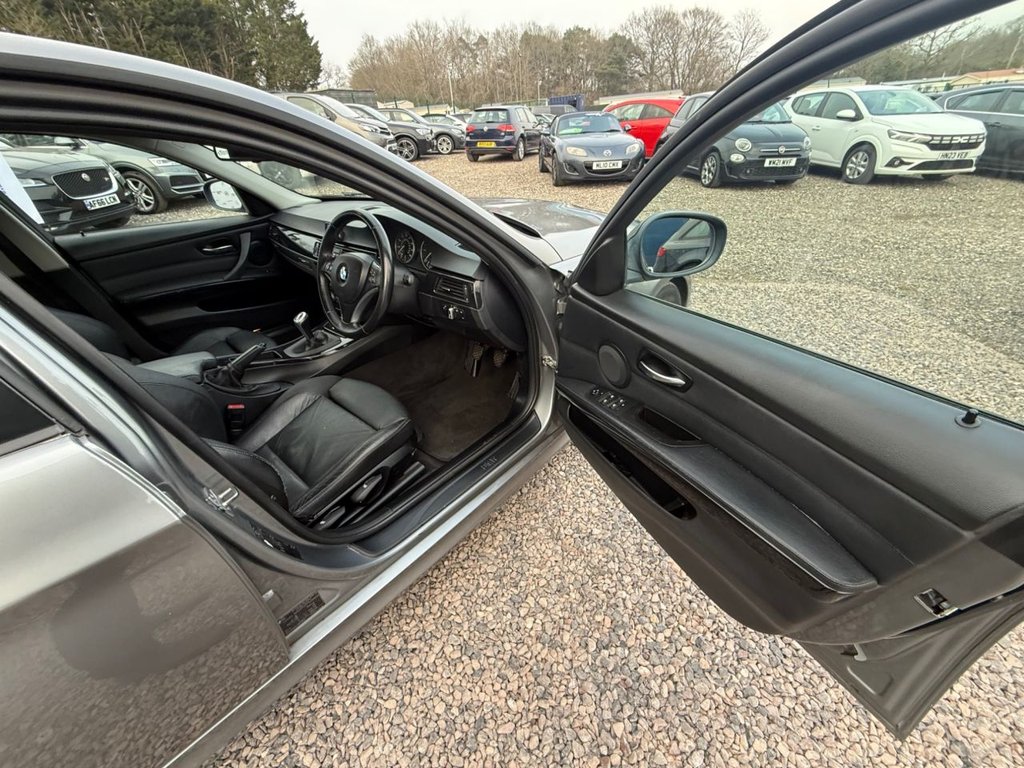 Used BMW 3 Series 2010 for sale - 77995367: Photo 22