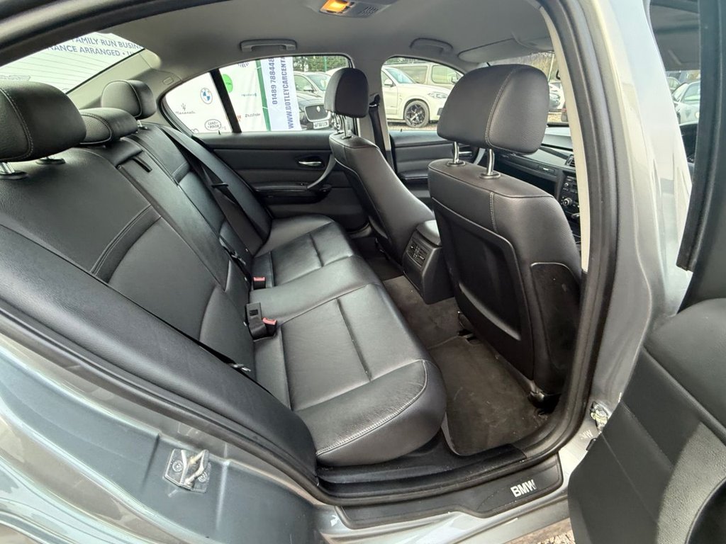 Used BMW 3 Series 2010 for sale - 77995367: Photo 24