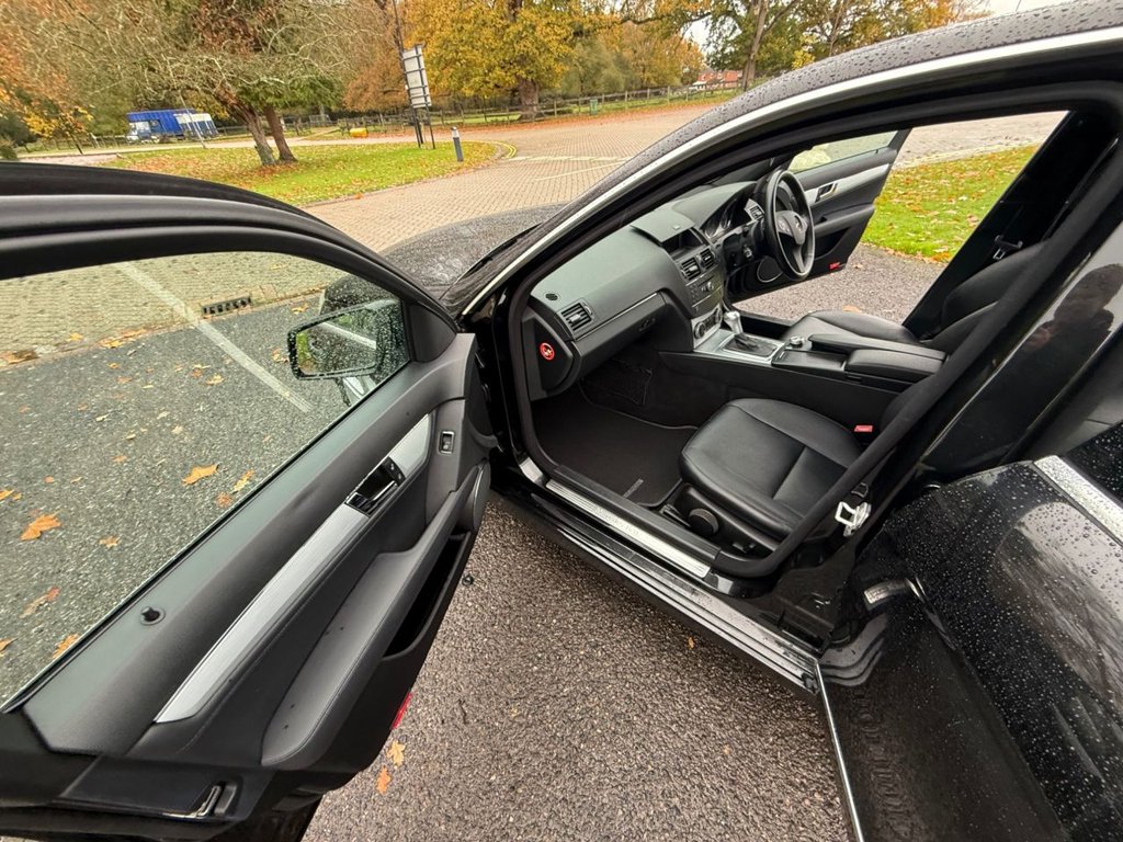 Used Mercedes-Benz C Class 2008 for sale - 76535843: Photo 17