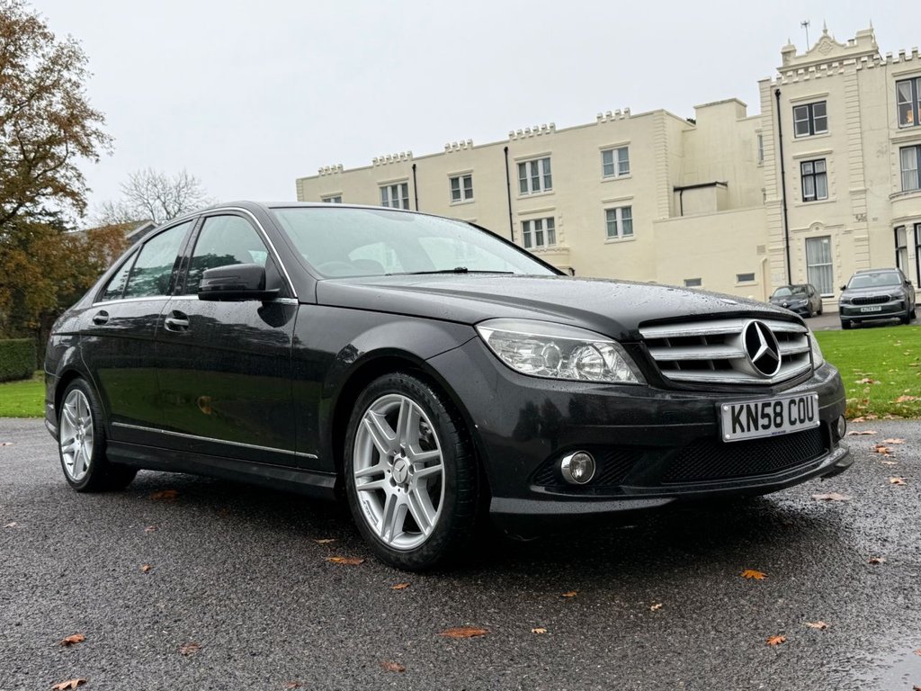 Used Mercedes-Benz C Class 2008 for sale - 76535843: Photo 2