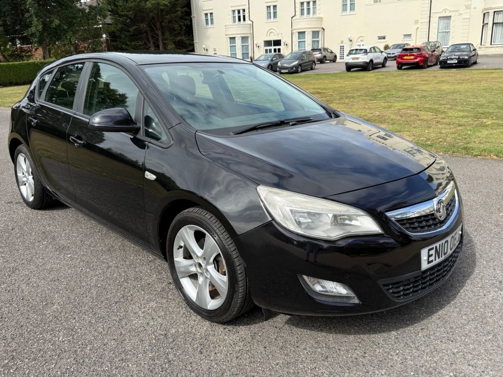 Used Vauxhall Astra 2010 for sale - 76604378: Photo 1