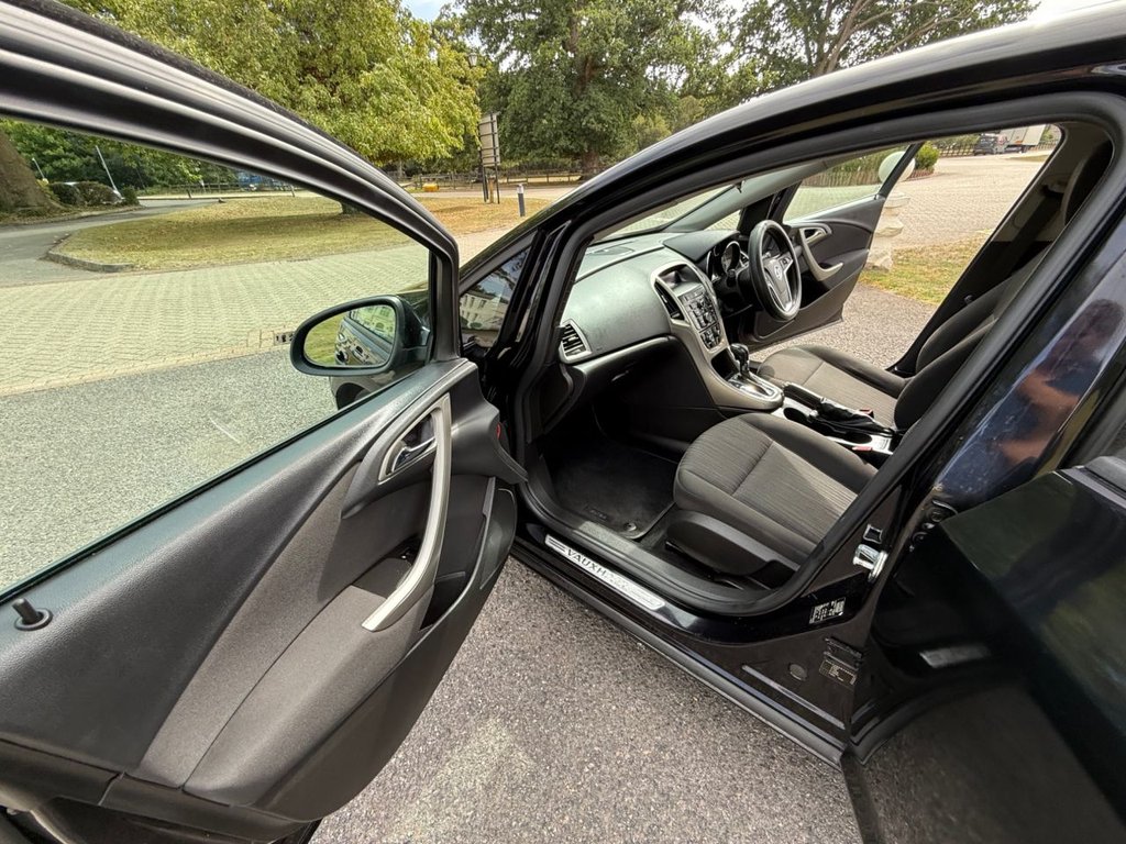 Used Vauxhall Astra 2010 for sale - 76604378: Photo 20