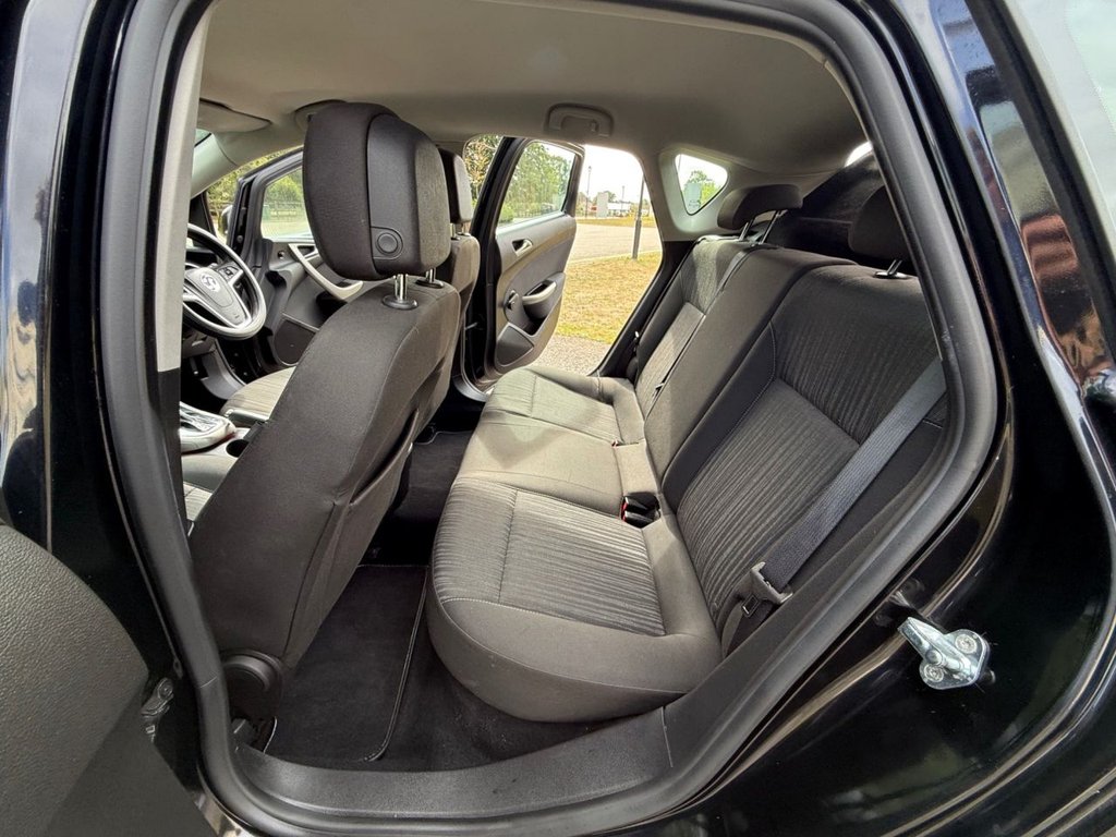 Used Vauxhall Astra 2010 for sale - 76604378: Photo 21