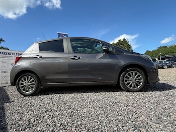 Used Toyota Yaris 2016 for sale - 78896396: Photo