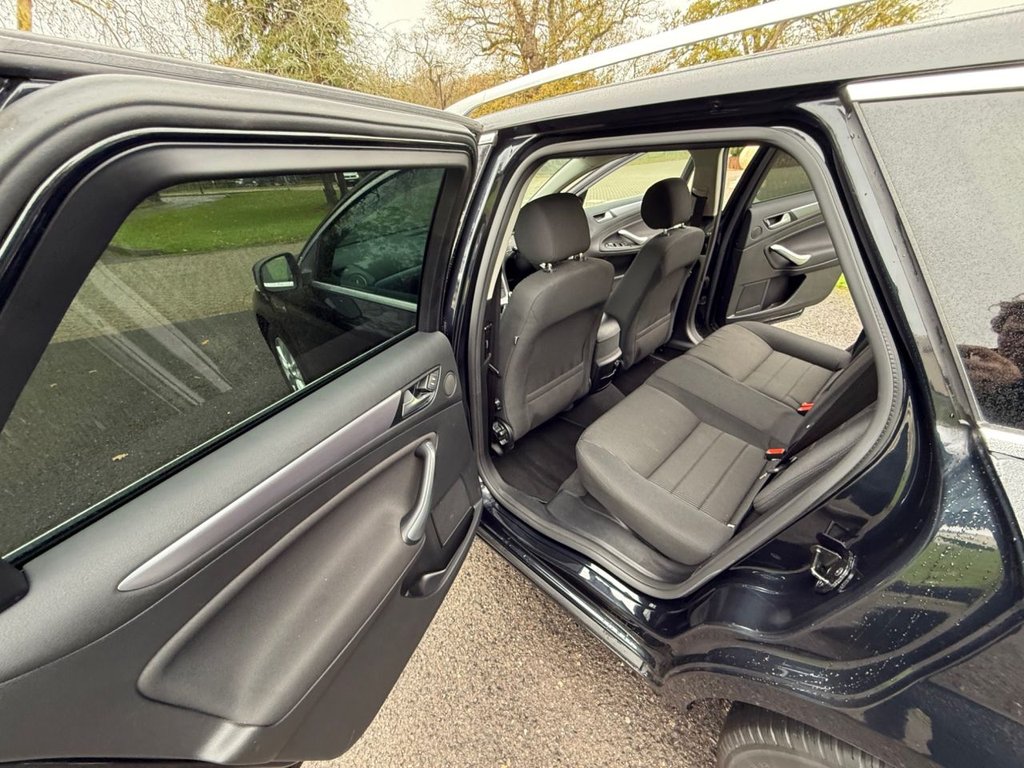 Used Ford Mondeo 2012 for sale - 76724925: Photo 24