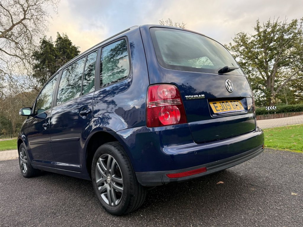 Used Volkswagen Touran 2009 for sale - 76631756: Photo 10
