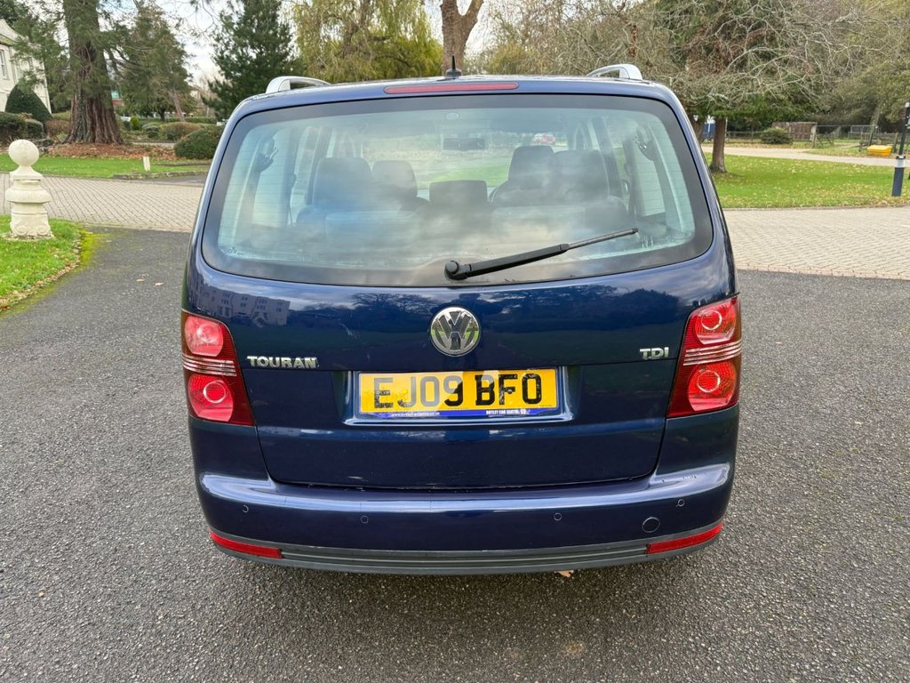 Used Volkswagen Touran 2009 for sale - 76631756: Photo 12