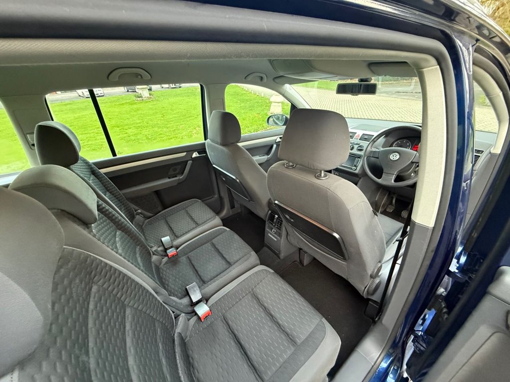 Used Volkswagen Touran 2009 for sale - 76631756: Photo 22