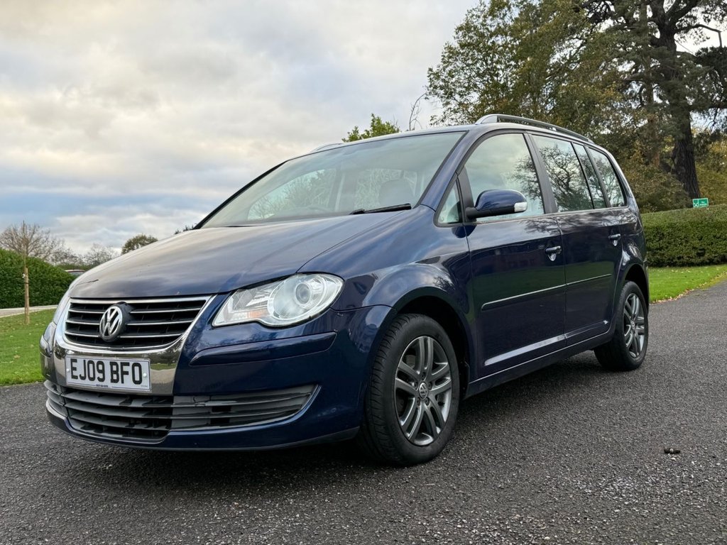 Used Volkswagen Touran 2009 for sale - 76631756: Photo 7