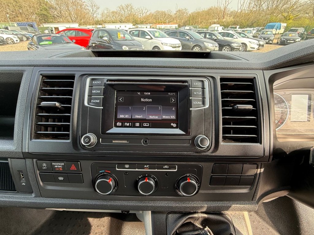 Used Volkswagen Transporter 2017 for sale - 77991452: Photo 24