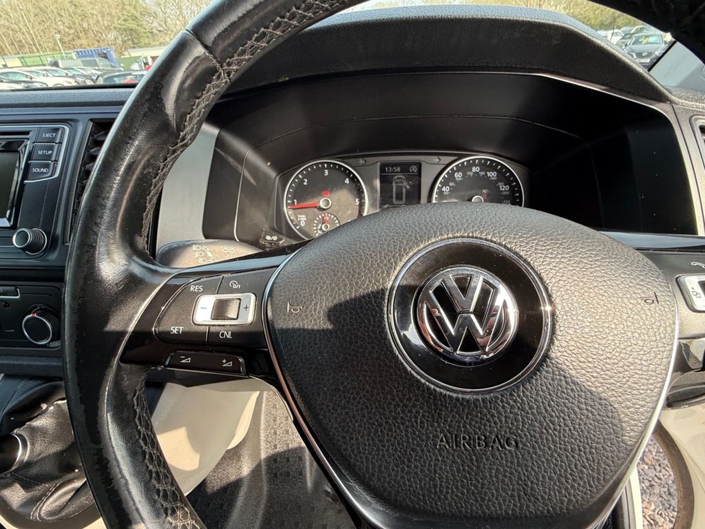 Used Volkswagen Transporter 2017 for sale - 77991452: Photo 25