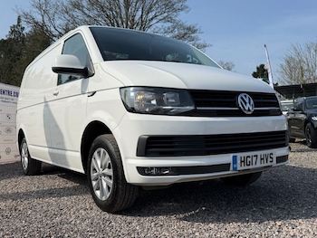 Used Volkswagen Transporter 2017 for sale - 77991452: Photo