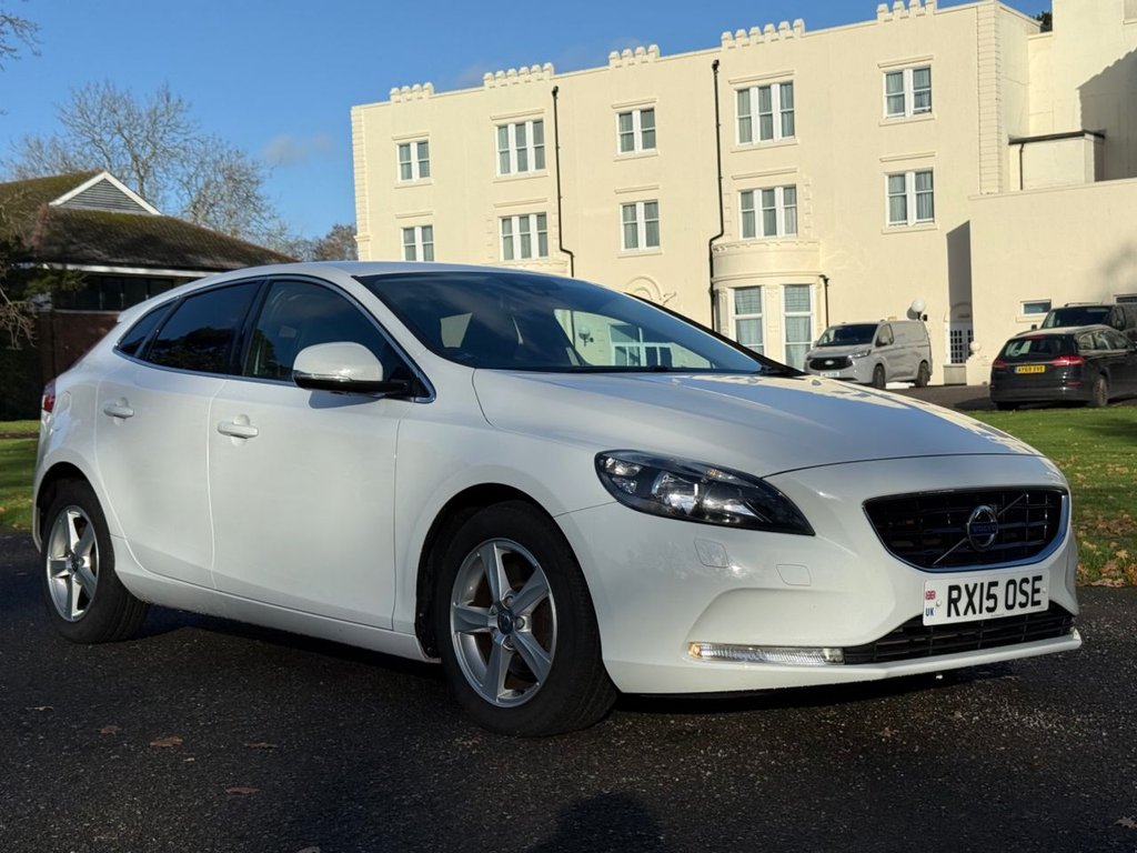 Used Volvo V40 2015 for sale - 76901109: Photo 1