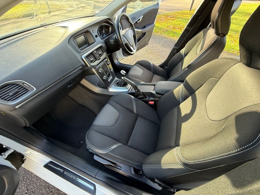 Used Volvo V40 2015 for sale - 76901109: Photo 16