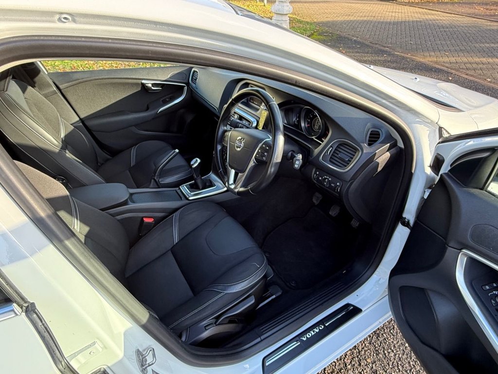 Used Volvo V40 2015 for sale - 76901109: Photo 27