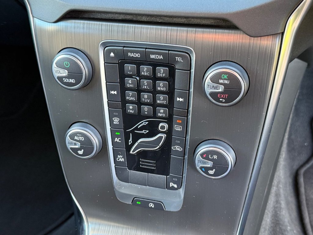 Used Volvo V40 2015 for sale - 76901109: Photo 29