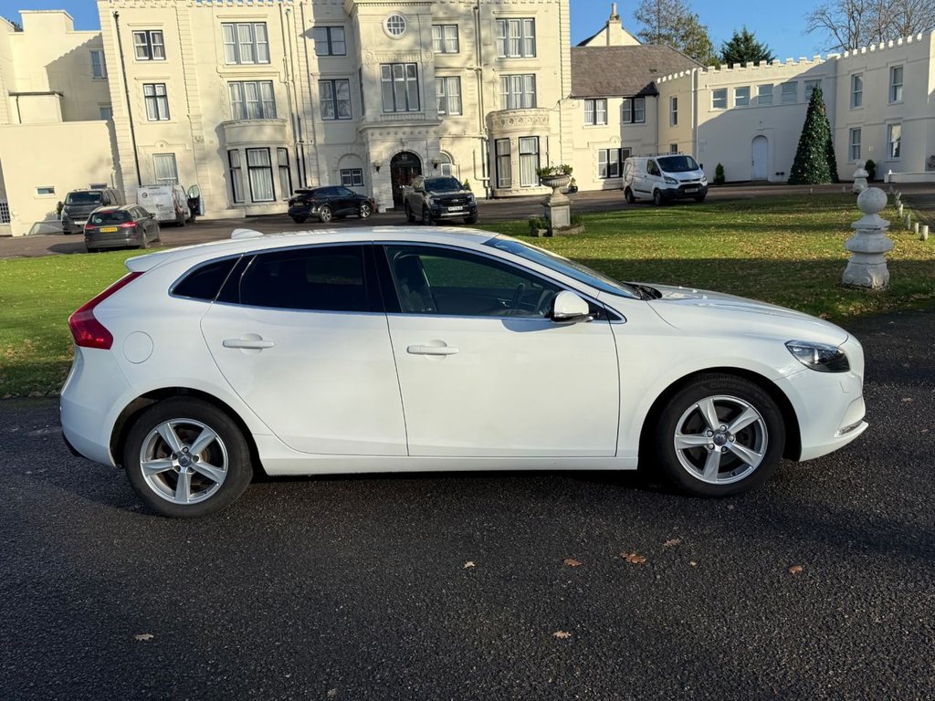 Used Volvo V40 2015 for sale - 76901109: Photo 3