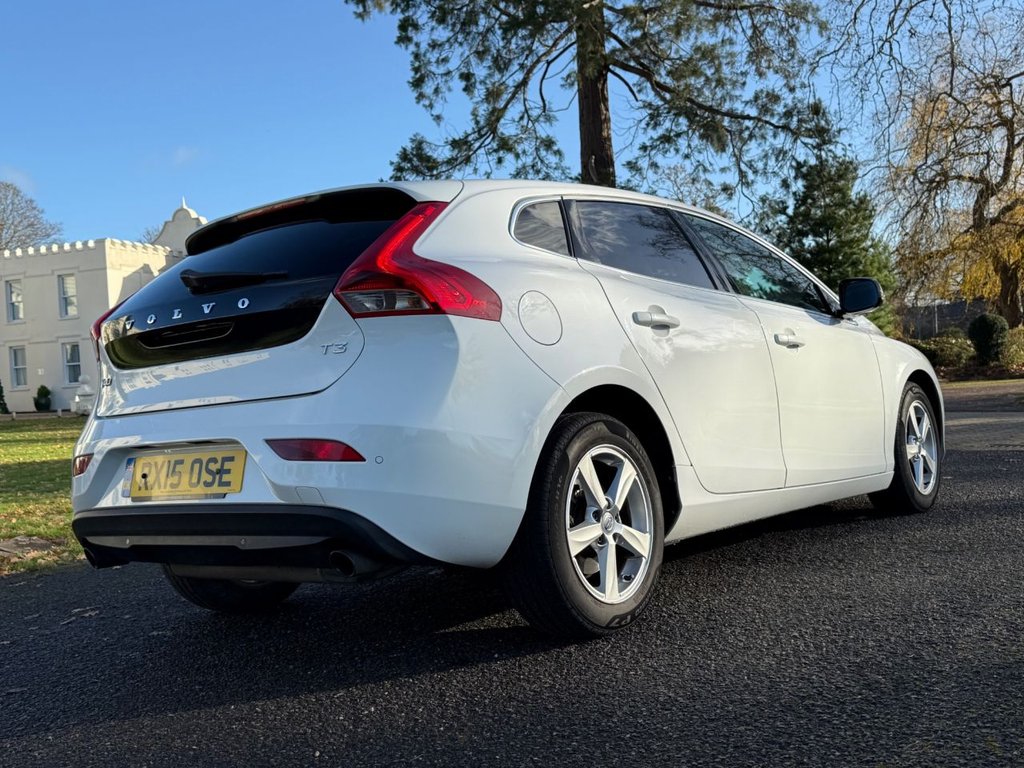 Used Volvo V40 2015 for sale - 76901109: Photo 5