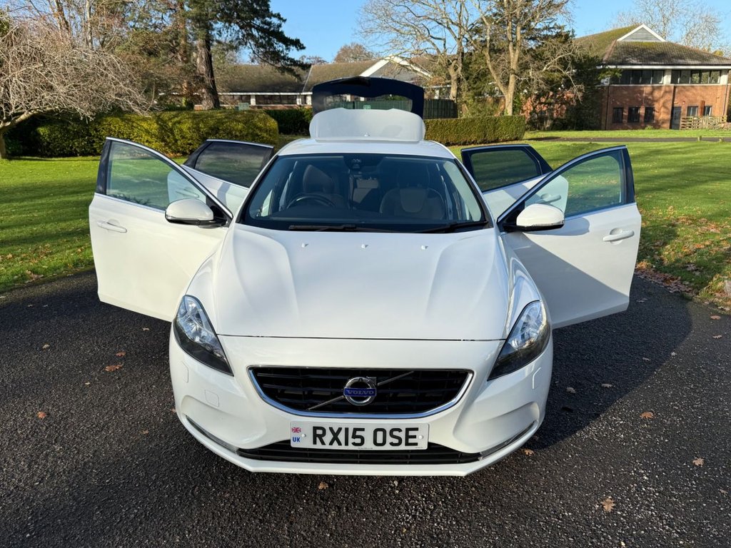 Used Volvo V40 2015 for sale - 76901109: Photo 8