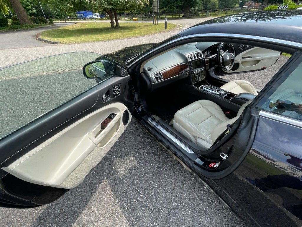 Used Jaguar XK 2012 for sale - 78172447: Photo 20