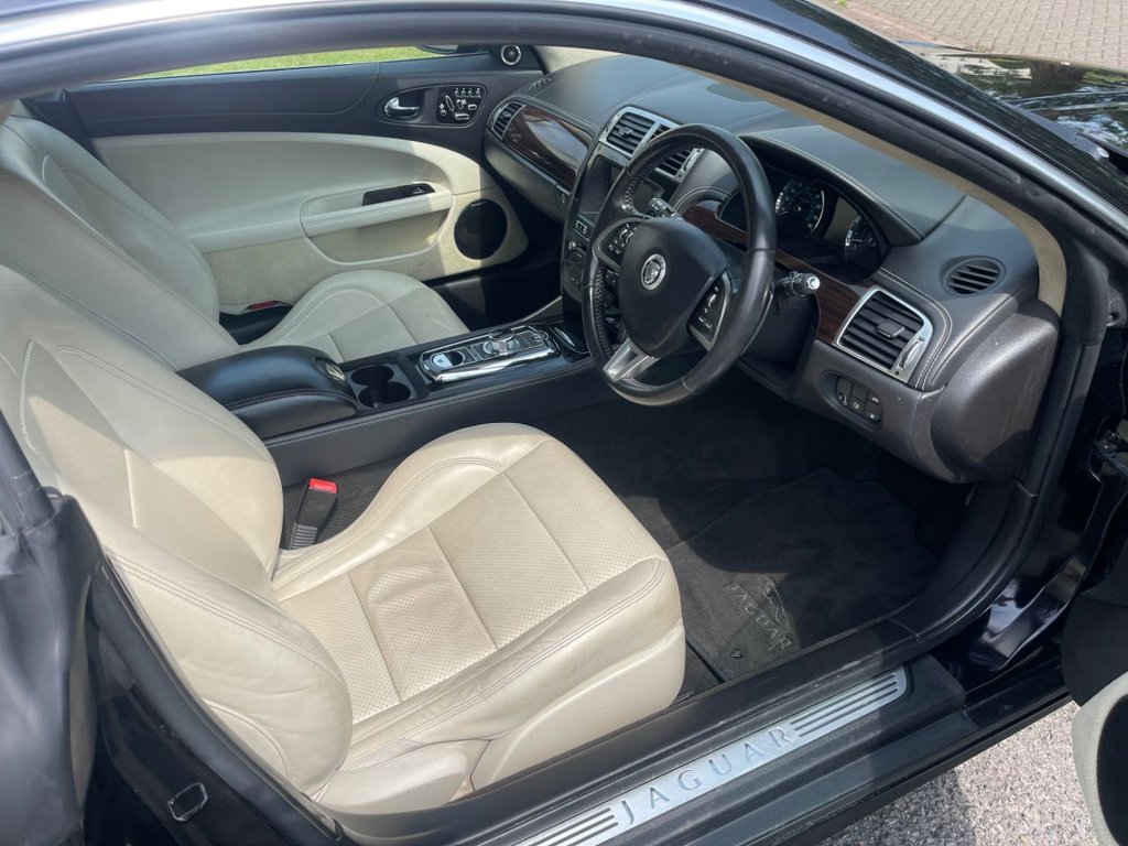 Used Jaguar XK 2012 for sale - 78172447: Photo 25