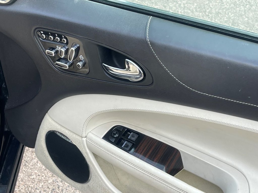 Used Jaguar XK 2012 for sale - 78172447: Photo 26