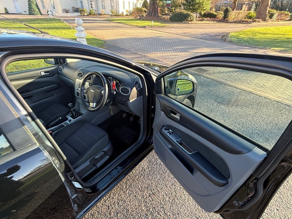 Used Ford Focus 2011 for sale - 77096679: Photo 27