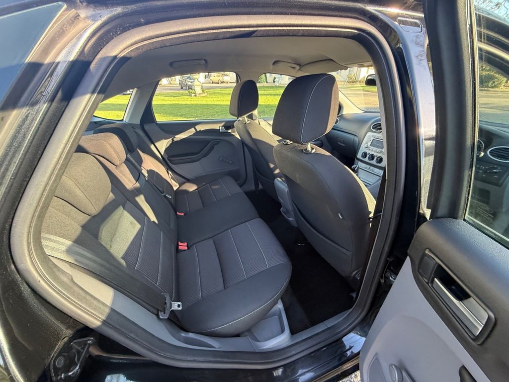 Used Ford Focus 2011 for sale - 77096679: Photo 29