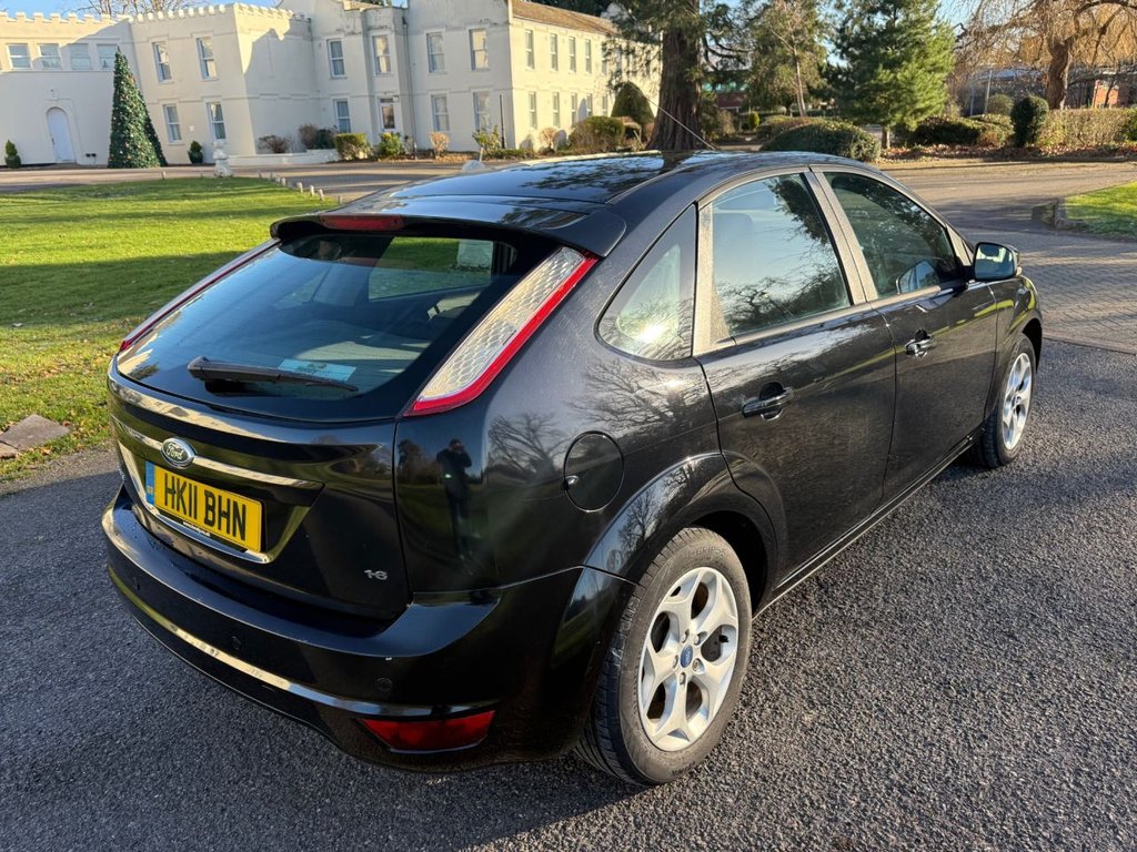 Used Ford Focus 2011 for sale - 77096679: Photo 5