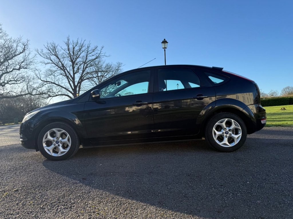 Used Ford Focus 2011 for sale - 77096679: Photo 9