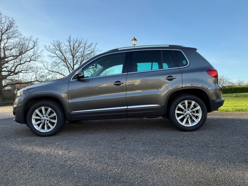 Used Volkswagen Tiguan 2013 for sale - 76985873: Photo 9