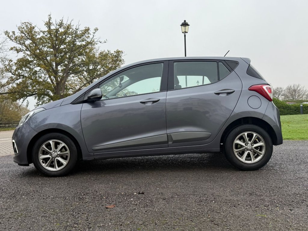 Used Hyundai i10 2015 for sale - 76724359: Photo 11