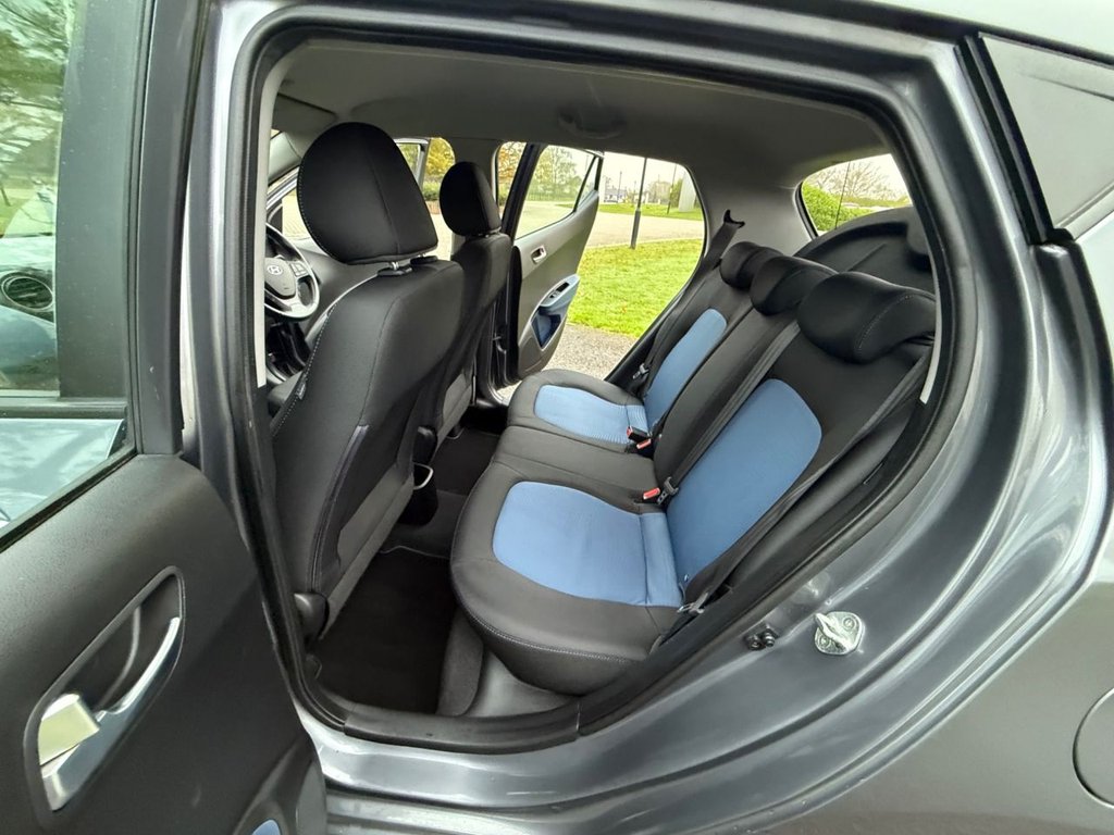 Used Hyundai i10 2015 for sale - 76724359: Photo 22