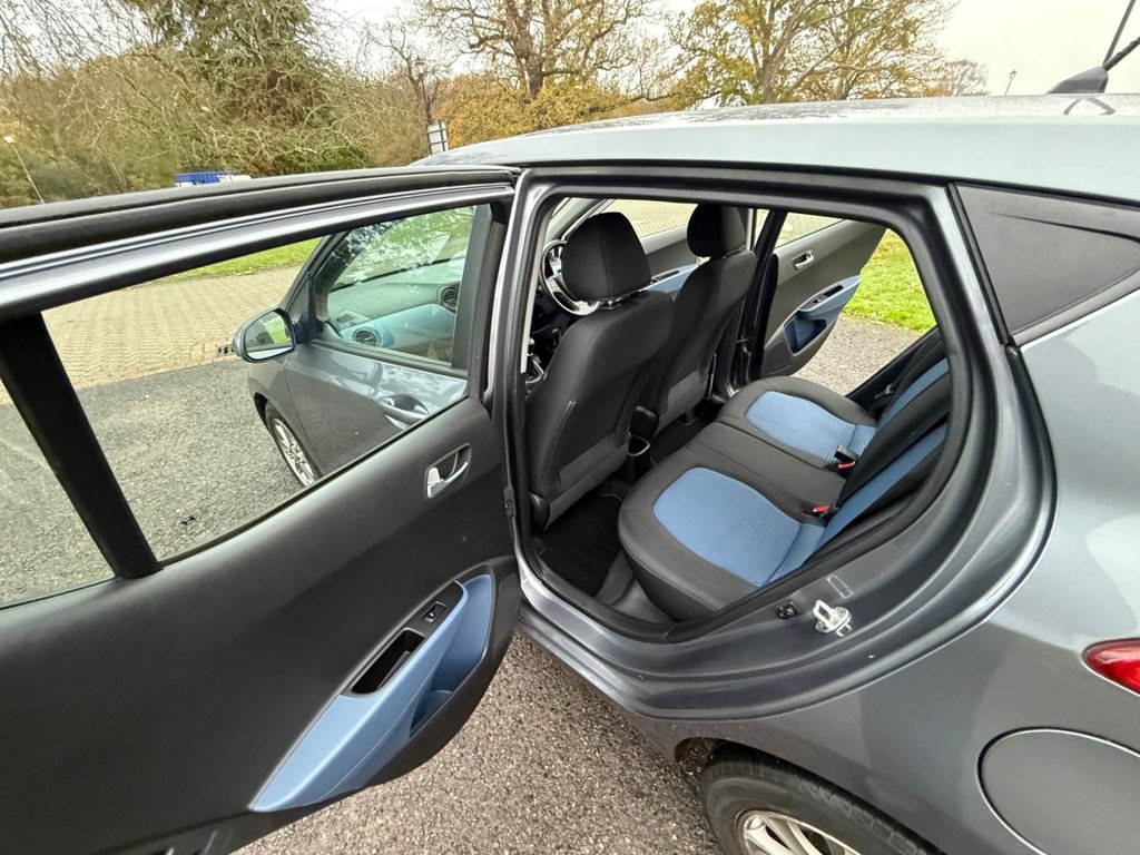 Used Hyundai i10 2015 for sale - 76724359: Photo 23