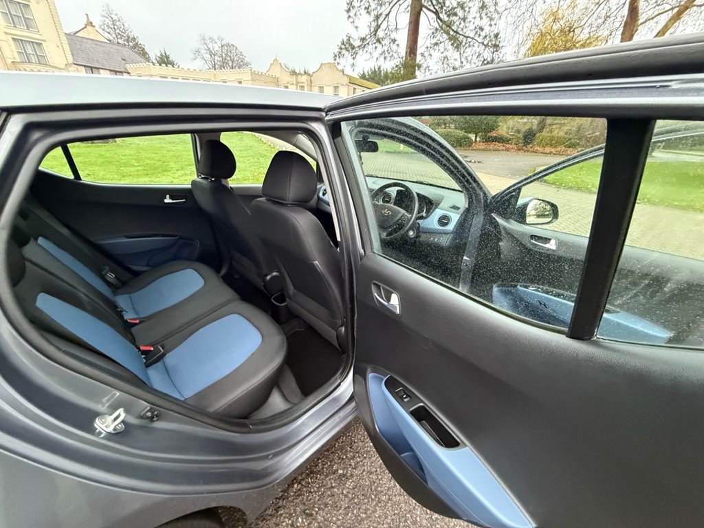 Used Hyundai i10 2015 for sale - 76724359: Photo 27