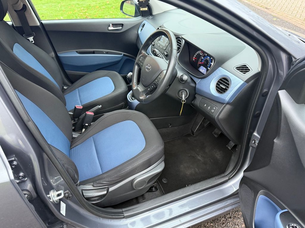 Used Hyundai i10 2015 for sale - 76724359: Photo 32