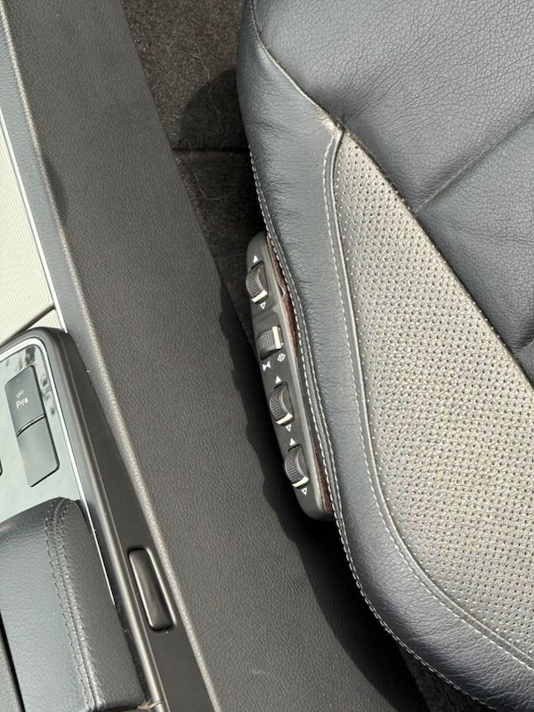 Used Mercedes-Benz E Class 2015 for sale - 76147887: Photo 19