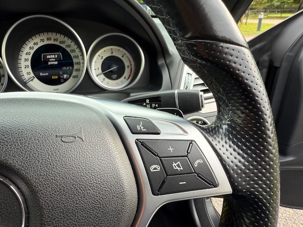 Used Mercedes-Benz E Class 2015 for sale - 76147887: Photo 27