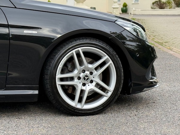 Used Mercedes-Benz E Class 2015 for sale - 76147887: Photo 4