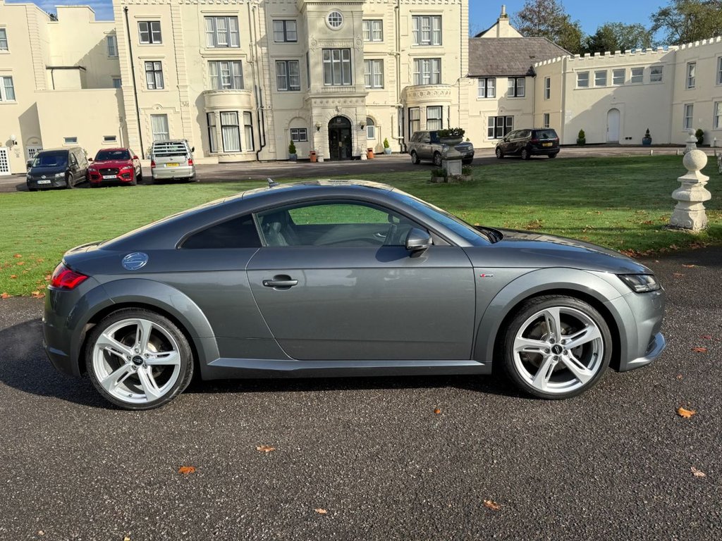 Used Audi TT 2015 for sale - 76345327: Photo 4