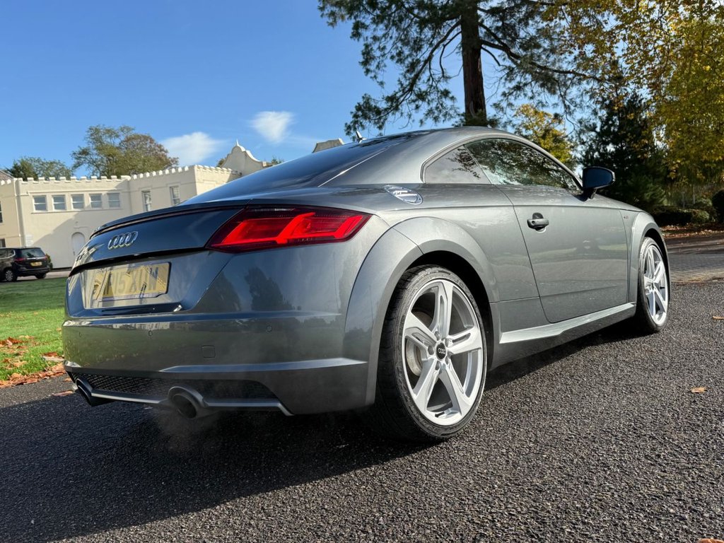 Used Audi TT 2015 for sale - 76345327: Photo 5