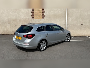 Used Vauxhall Astra 2011 for sale - 79373907: Photo