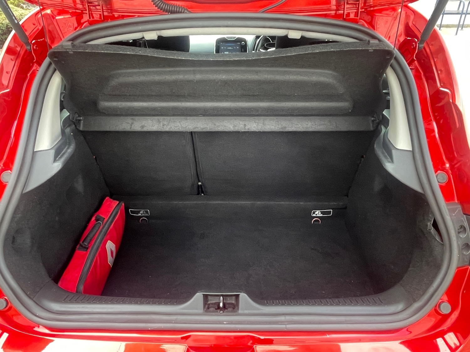 Used Renault Clio 2014 for sale - 76017399: Photo 12