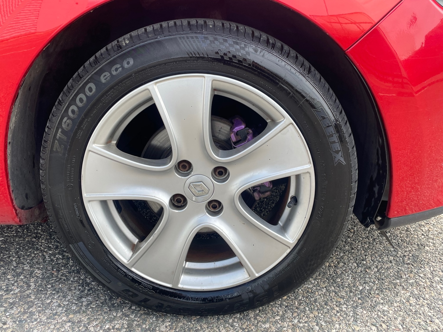 Used Renault Clio 2014 for sale - 76017399: Photo 18